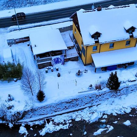 Apartmany Nad Rekou Svoboda nad Úpou エクステリア 写真